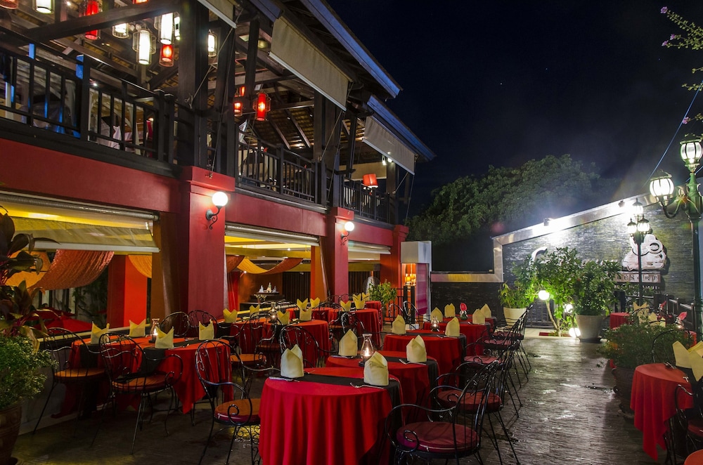 KIRIKAYAN BOUTIQUE RESORT 48/72