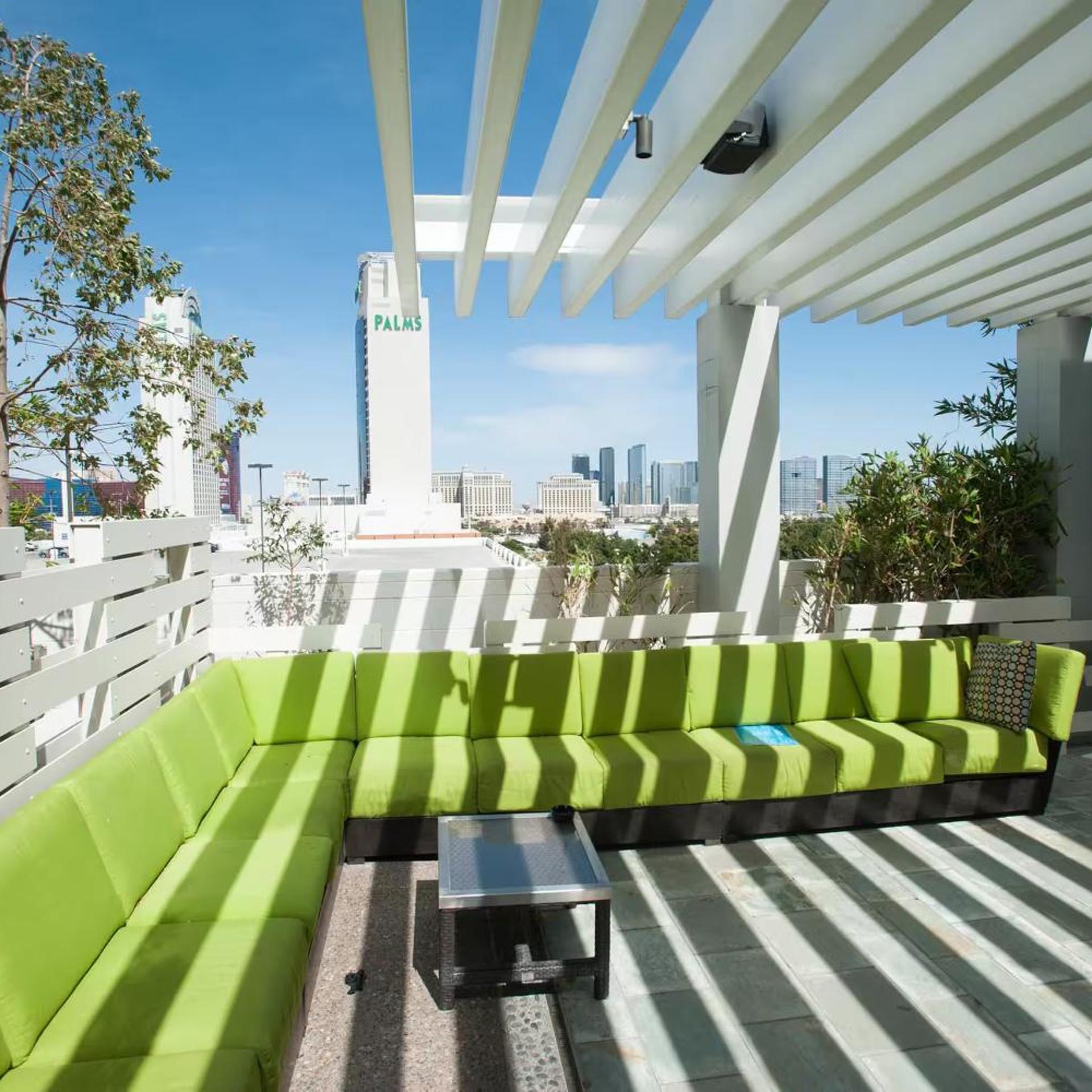 StripSuite Palms Place BALCONY Hotel,Resort & Casino - NO RESORT FEE 43/47