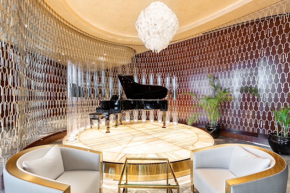 Paramount Hotel Dubai 52/72