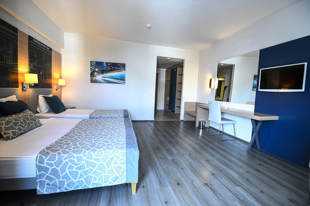 Avena Resort and Spa Hotel 17/68