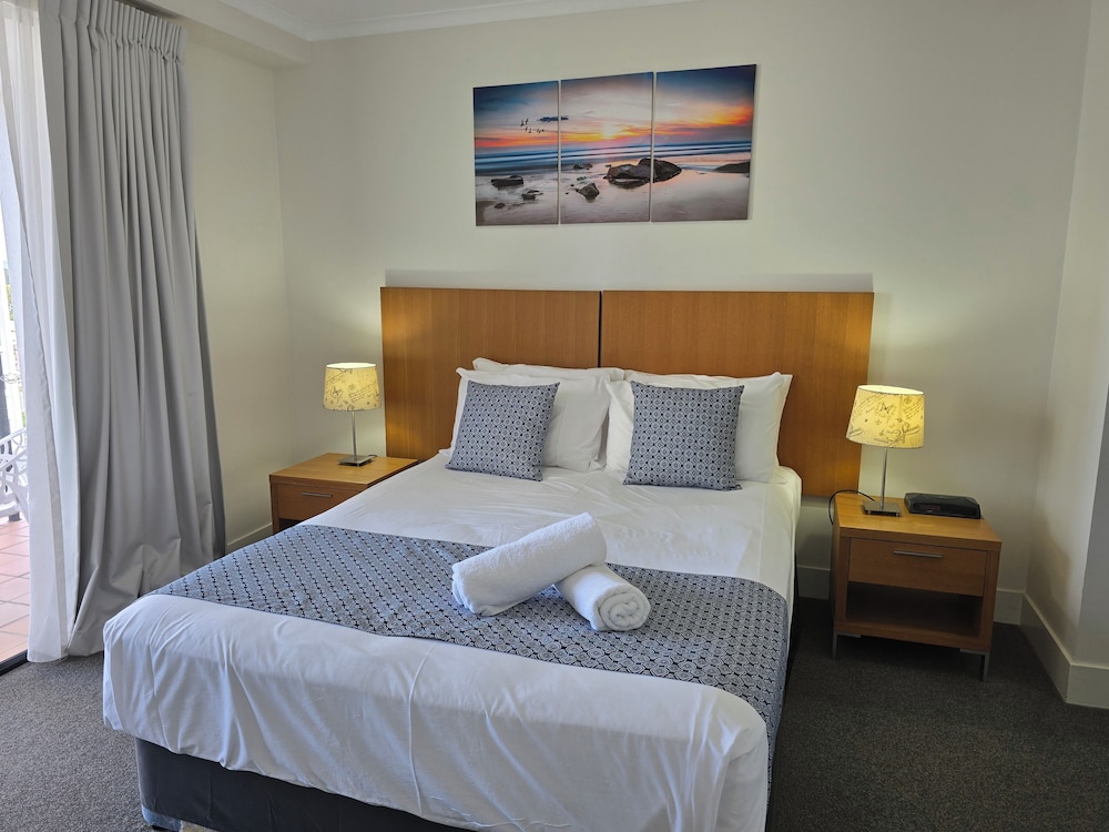 Neptune Resort 25/80