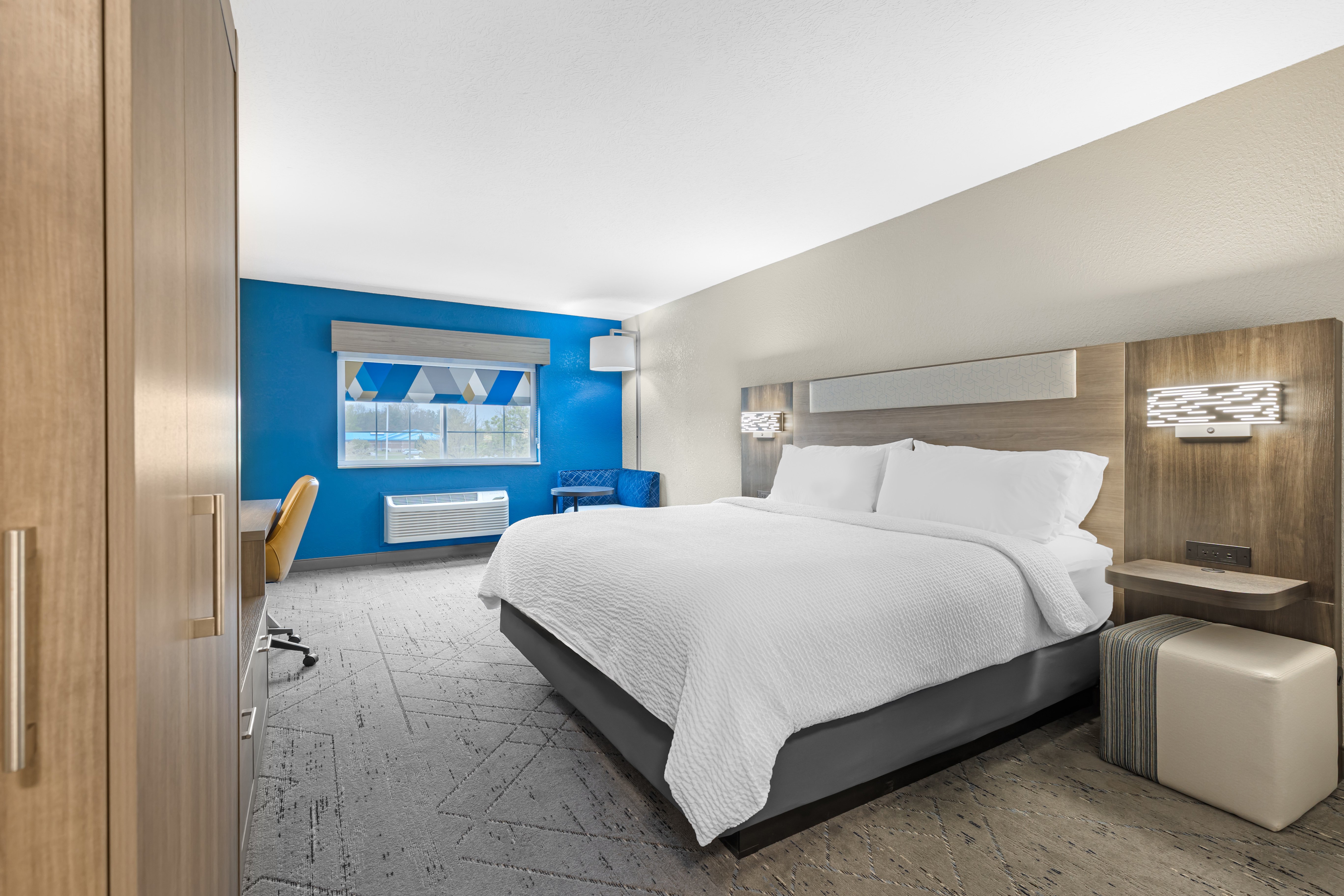 Holiday Inn Express Hotel Suites Charlotte 21/44