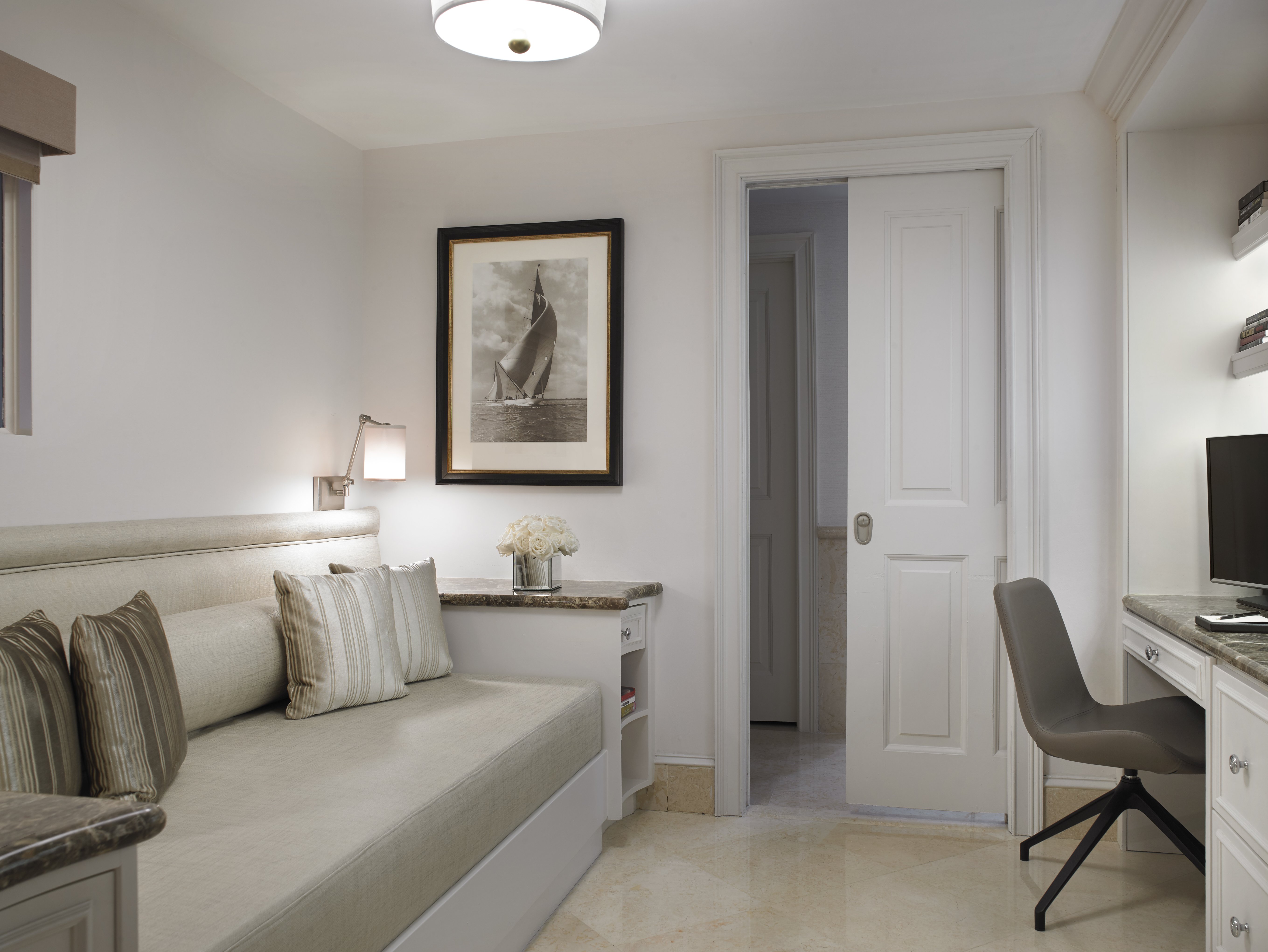 2 BEDROOMS, SUITE, OCEAN FRONT