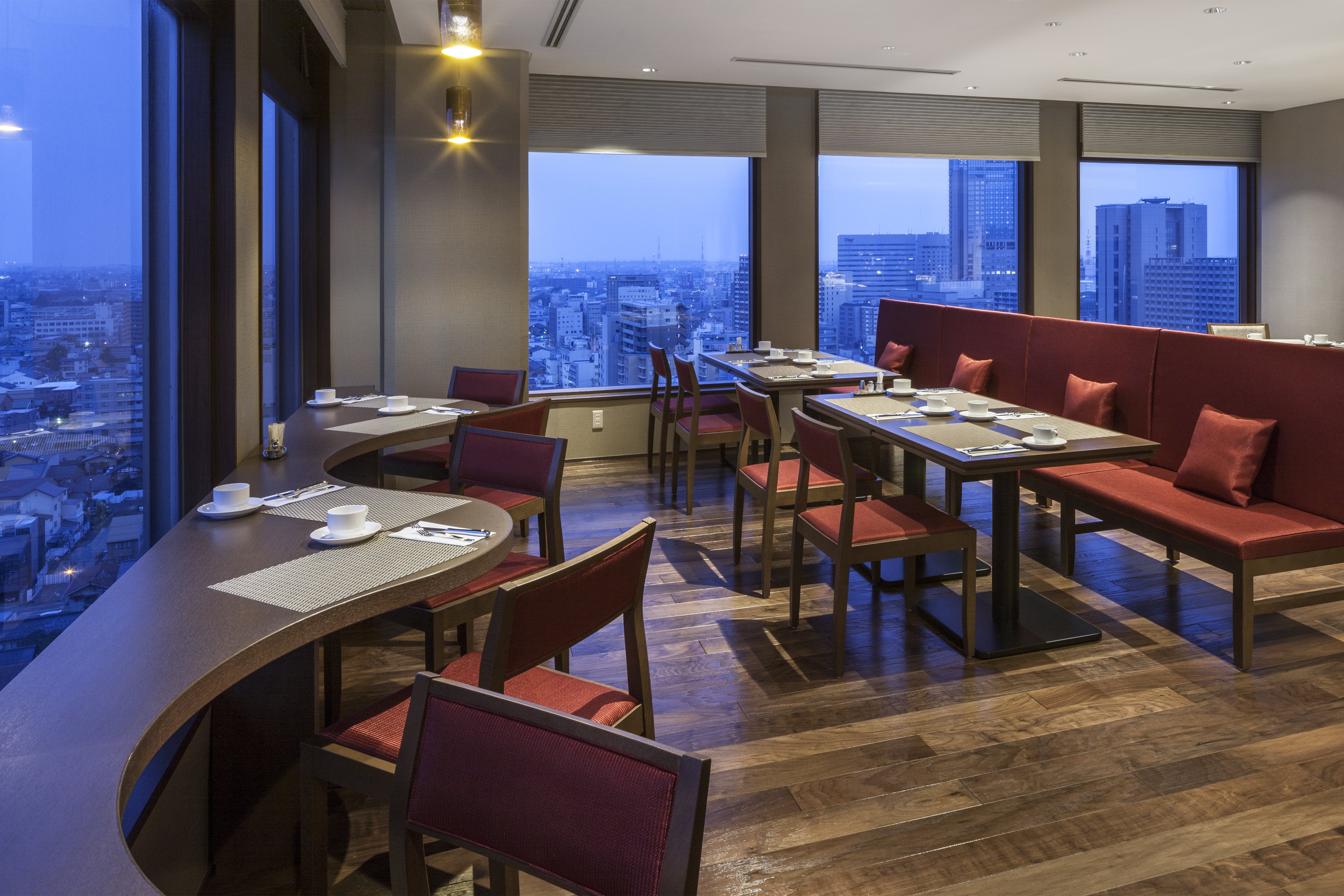 Holiday Inn ANA Kanazawa Sky 63/80