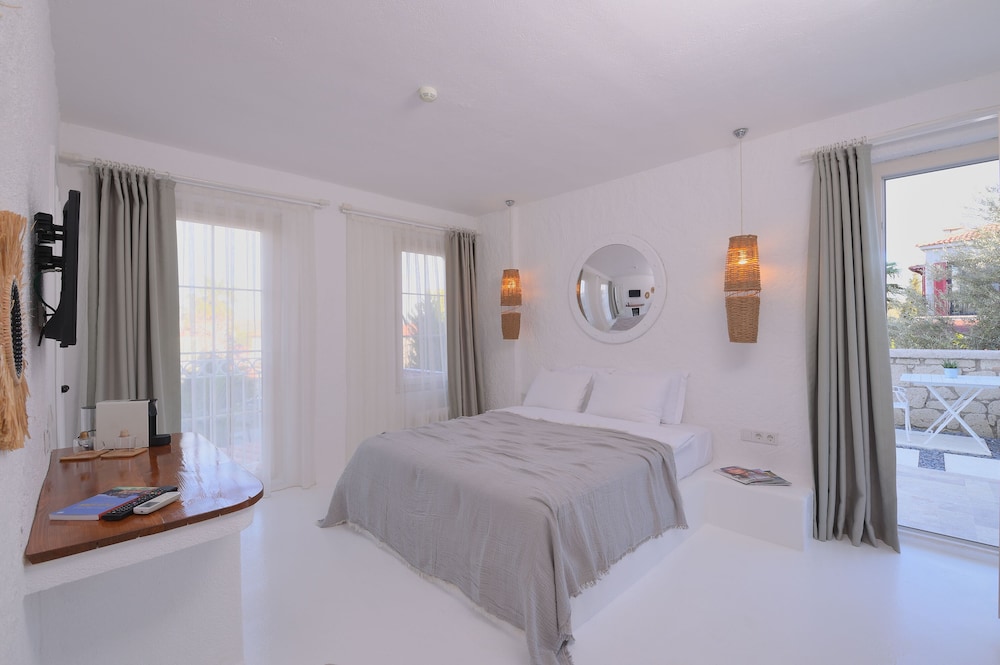 SUPERIOR, DOUBLE BED