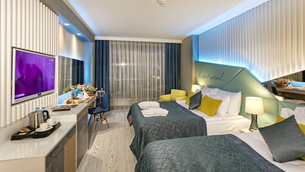 Wind of Lara Hotel and SPA 20/70
