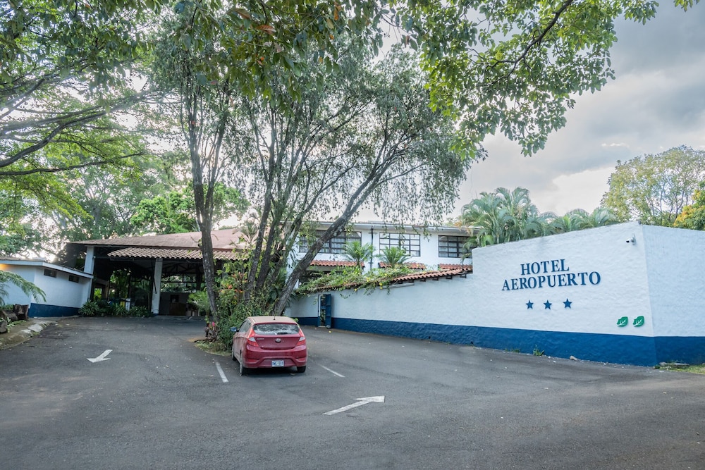 Hotel Aeropuerto 35/50