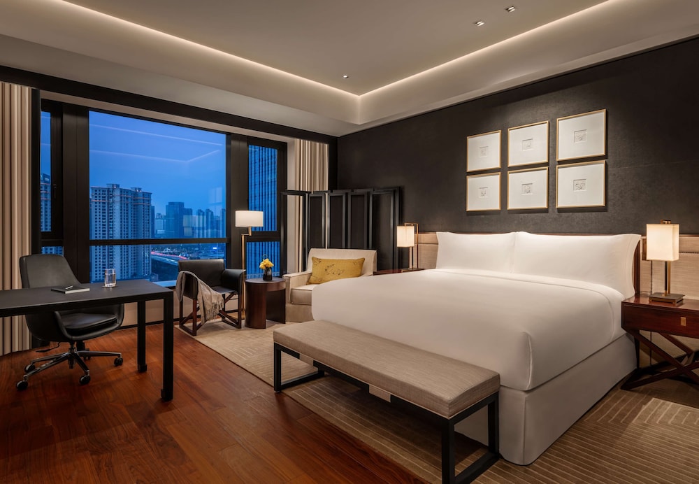Fairmont Wuhan 17/67