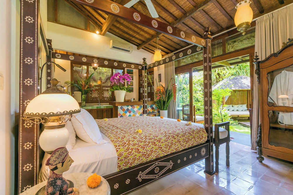 1 BEDROOM, DELUXE, VILLA, KITCHENETTE, GARDEN AREA