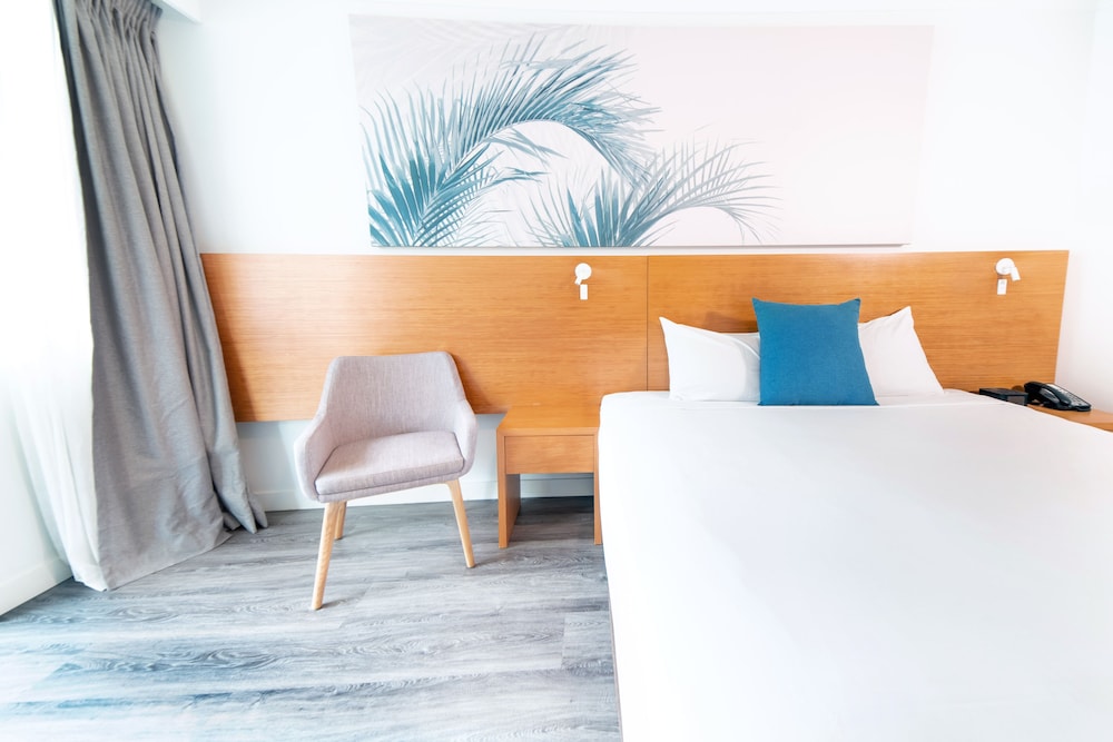 Novotel Cairns Oasis Resort 37/80