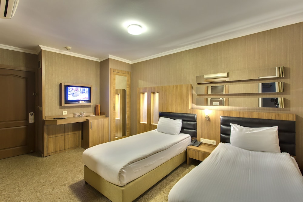 ANTROYAL HOTEL 13/50
