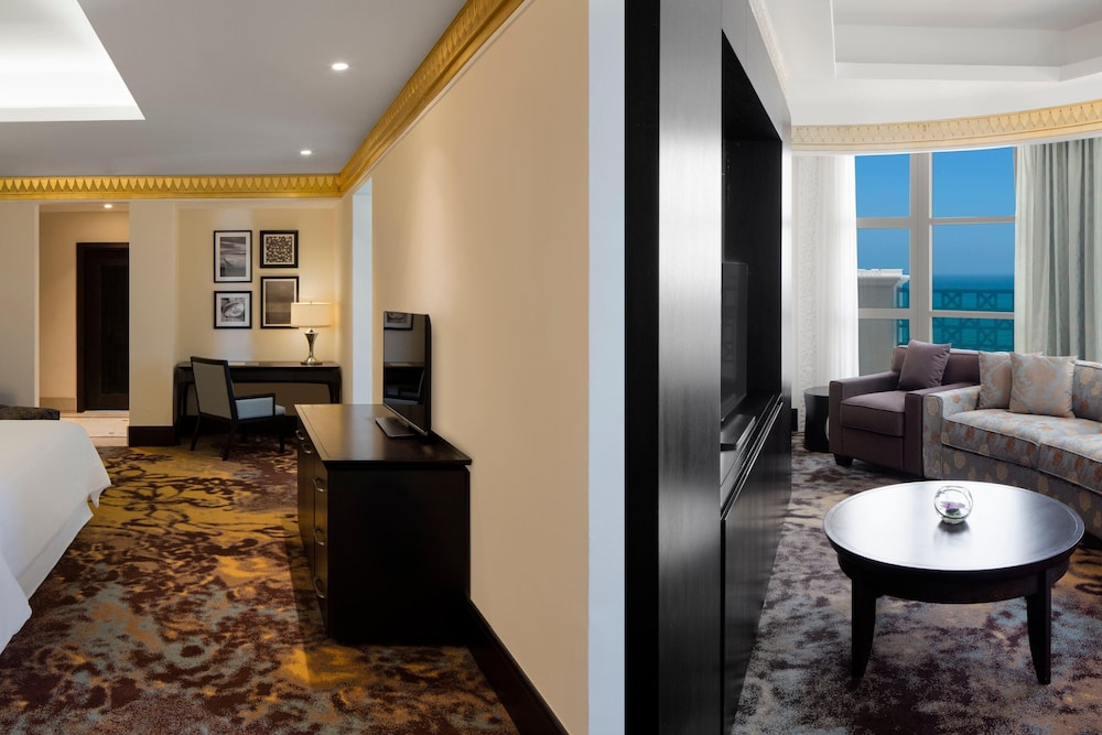 Sheraton Sharjah Beach Resort Spa 36/58
