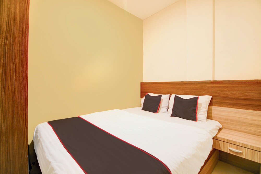 Capital O Pusat Kota Pekanbaru Near Mall Living World Formerly Radja Homestay 22/29