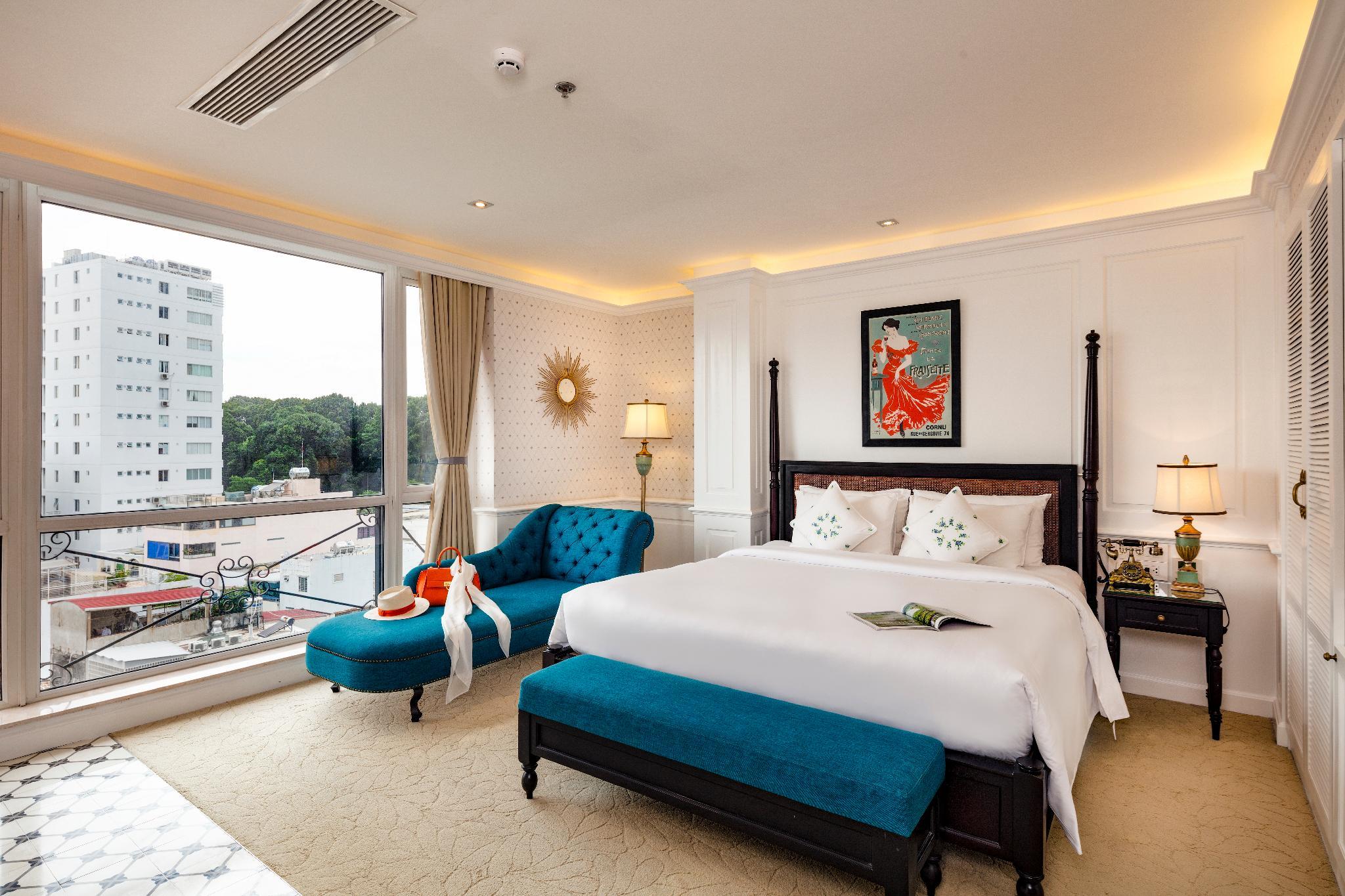 Heritage, Suite, King Bed