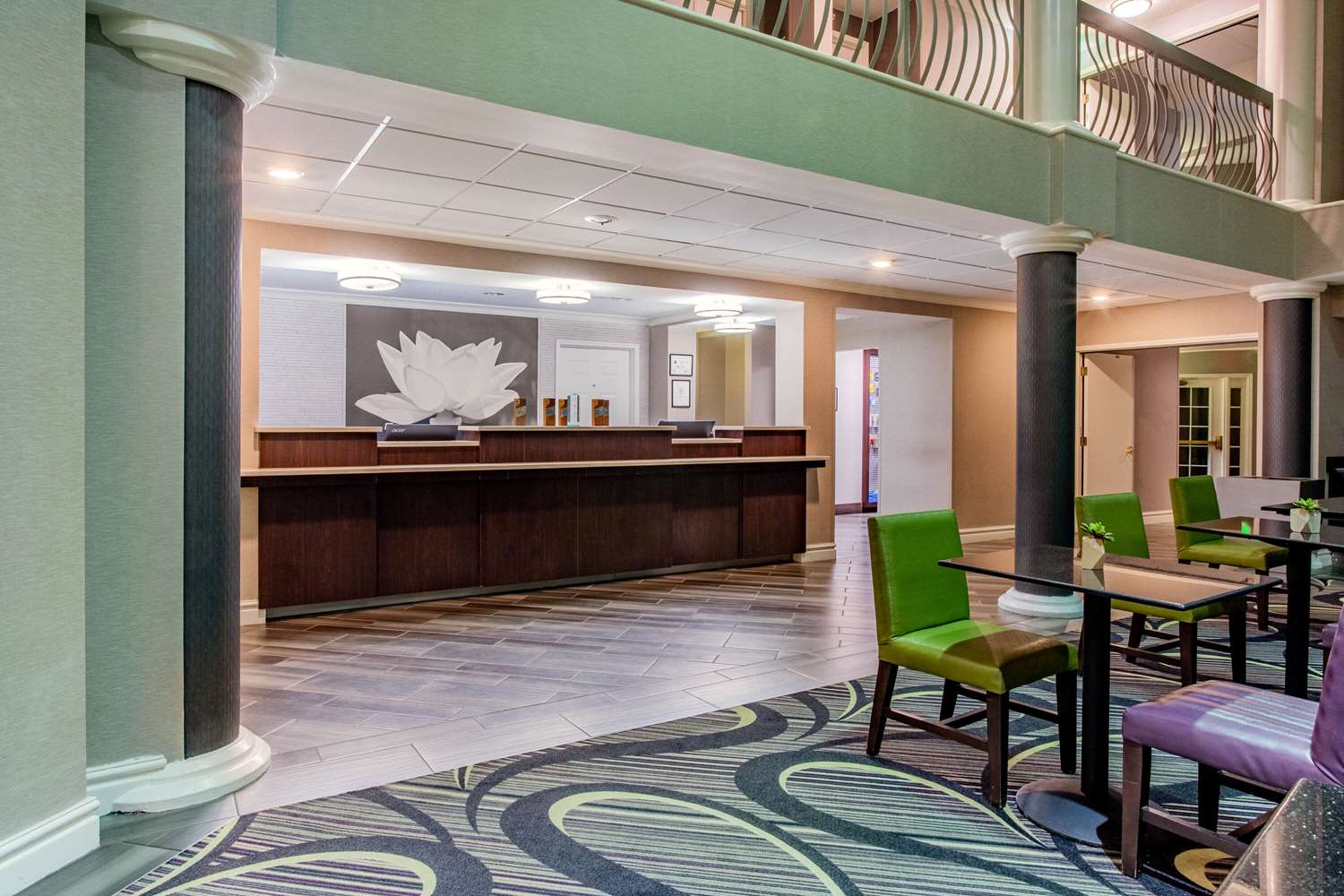 La Quinta Inn & Suites by Wyndham Raleigh Durham Airport 4/25