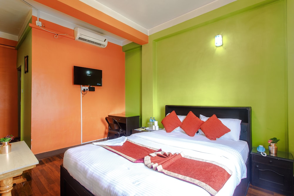 Hotel Nepalaya 17/73