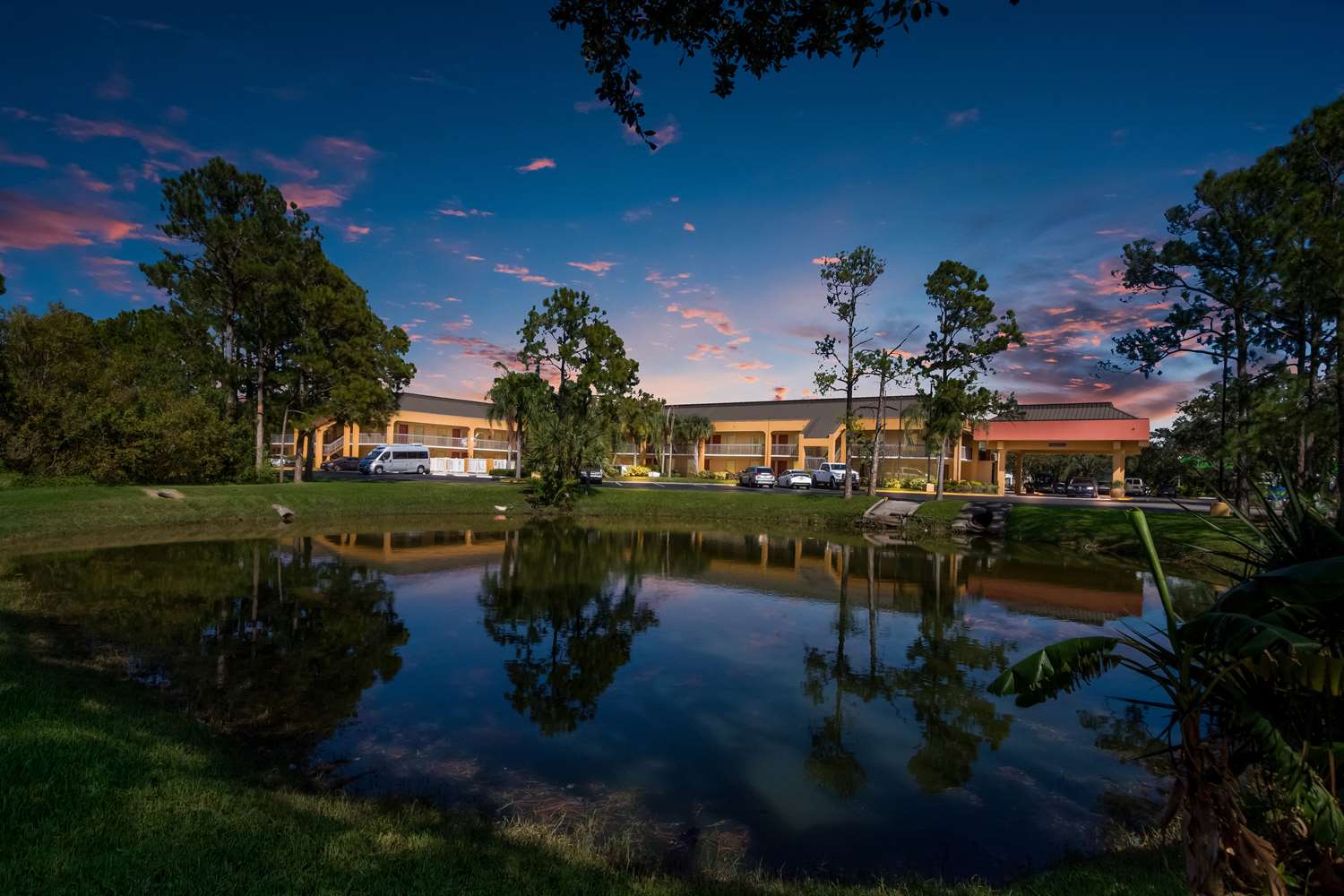 SureStay Hotel by Best Western St. Pete Clearwater Airport 40/43
