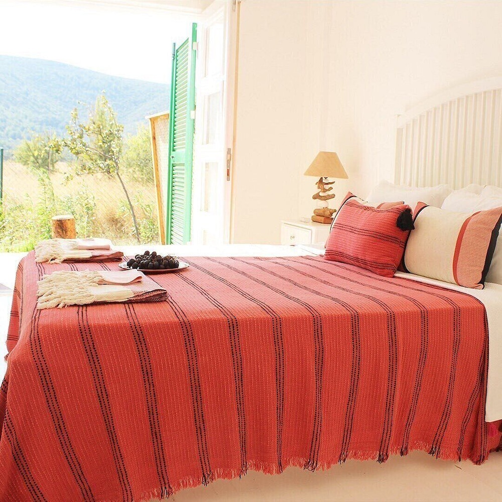 ION Village Urla 3/13