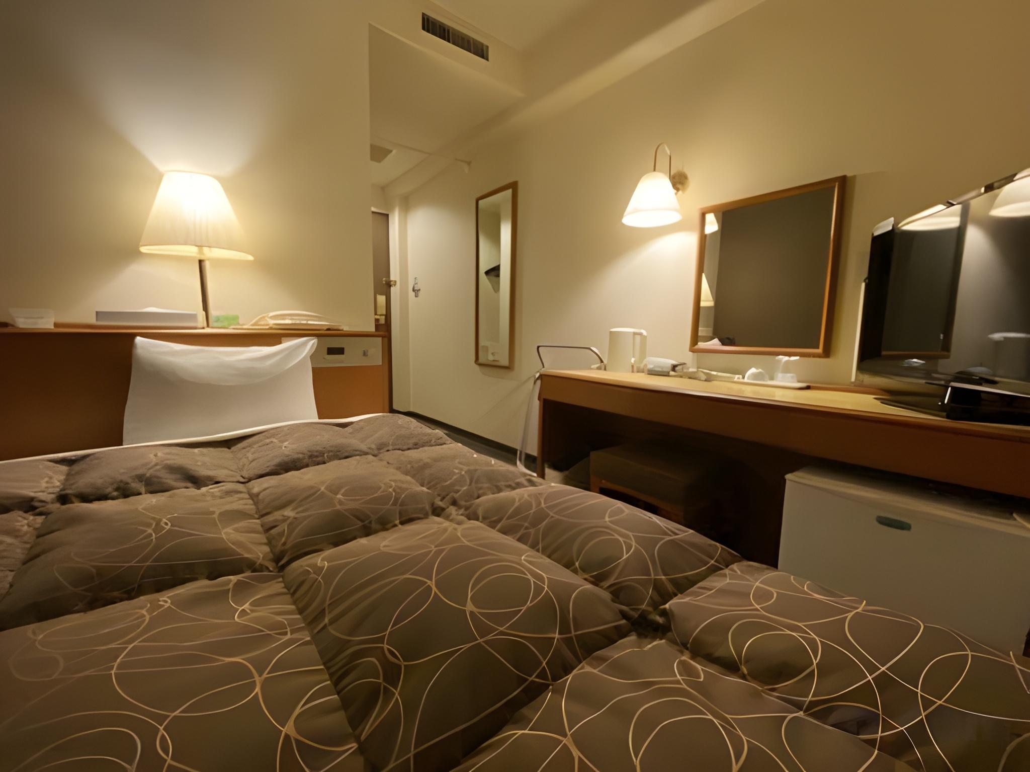 غرفة للمدخنين، Az Inn Fukui Ace Inn Fukui 2/2