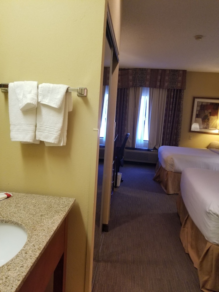 Days Inn By Wyndham Tulsa Central 23/42