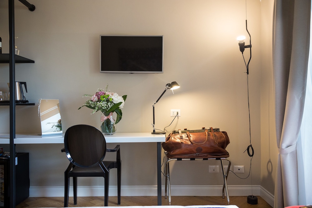 Palazzo Baj Guest House In Trastevere 36/50