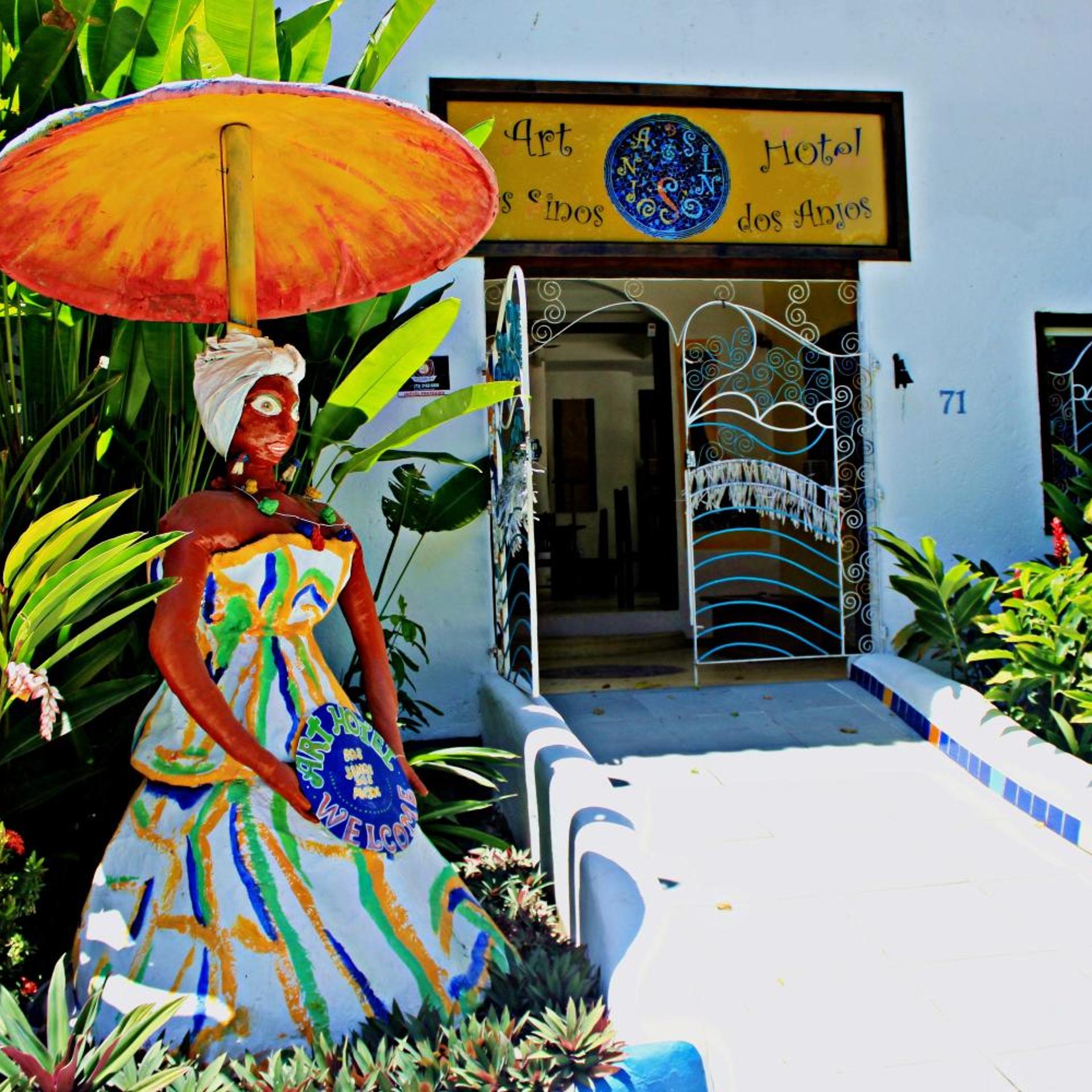 Aos Sinos dos Anjos Art Hotel 42/50