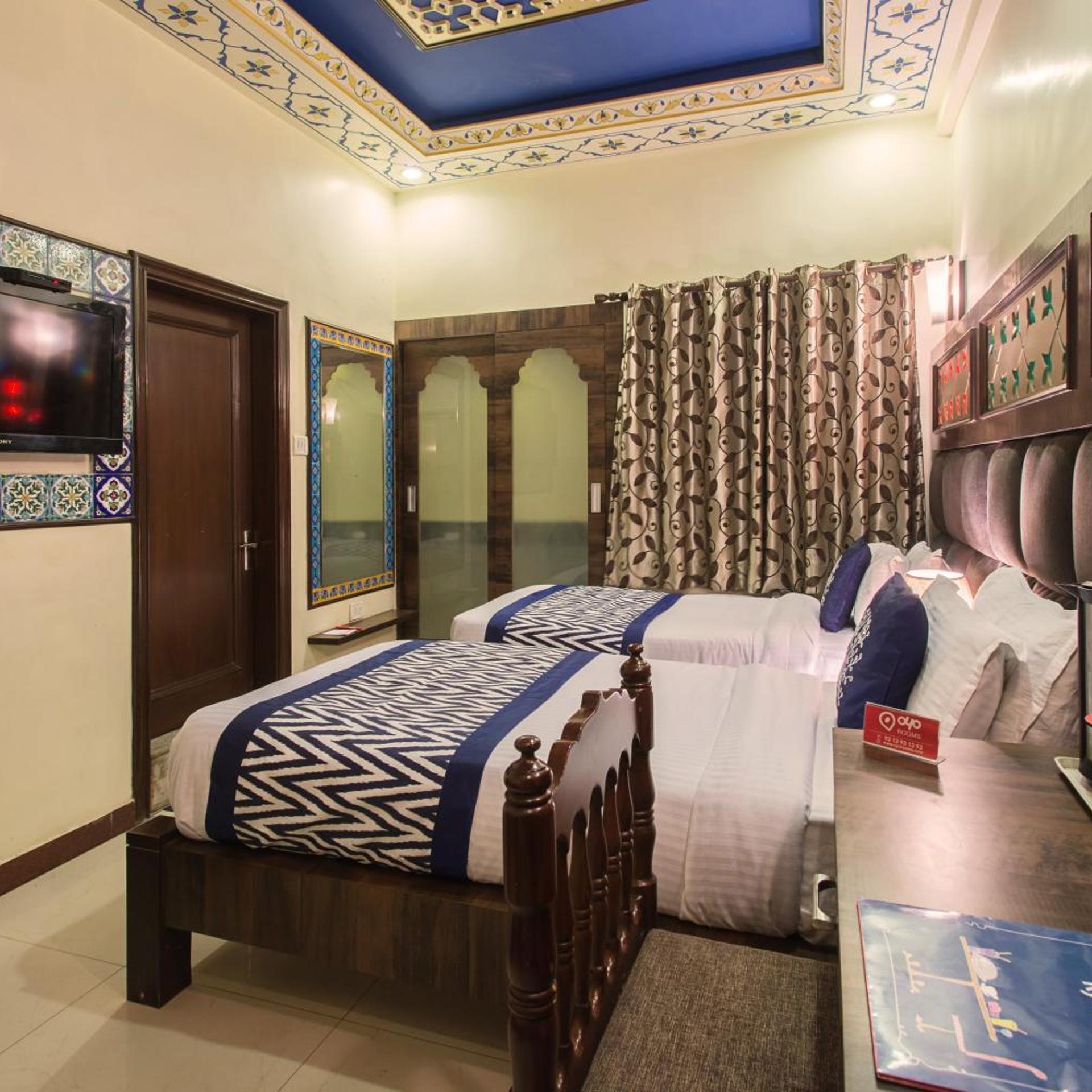 HOTEL SHALIMAR 30/43