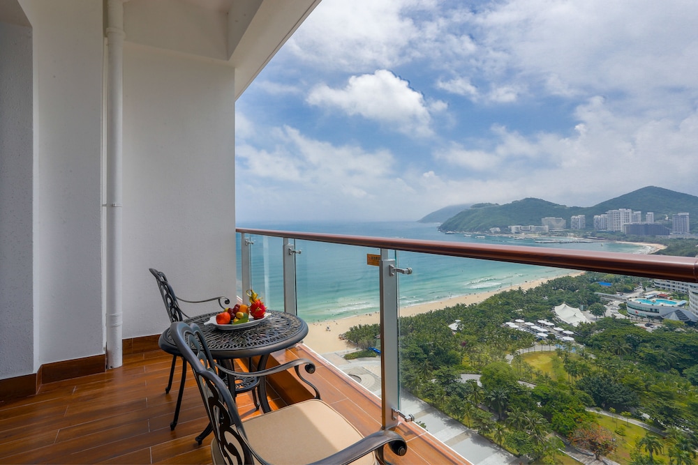 Dadonghai Hotel Sanya 41/48