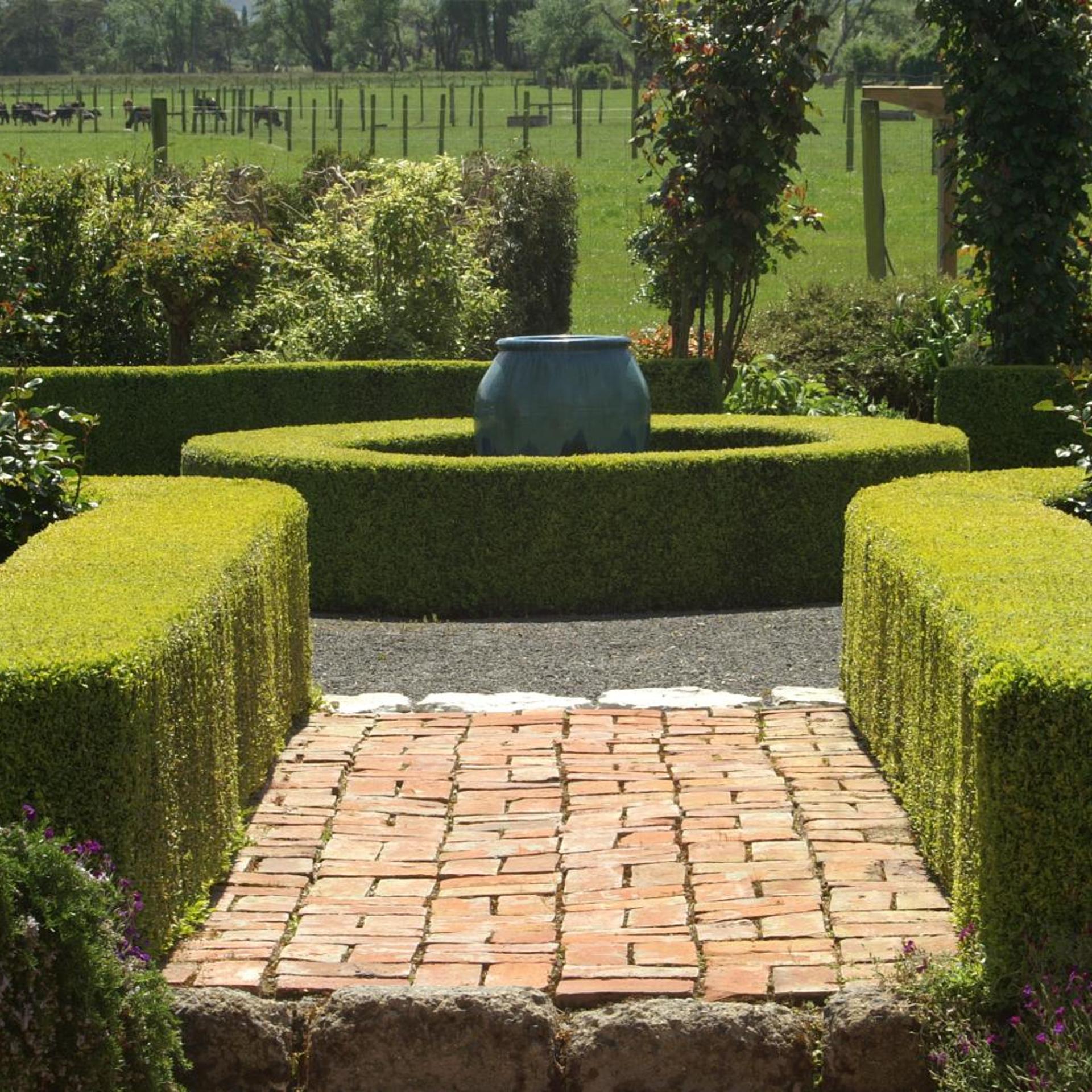 FYFFE COUNTRY LODGE 30/41
