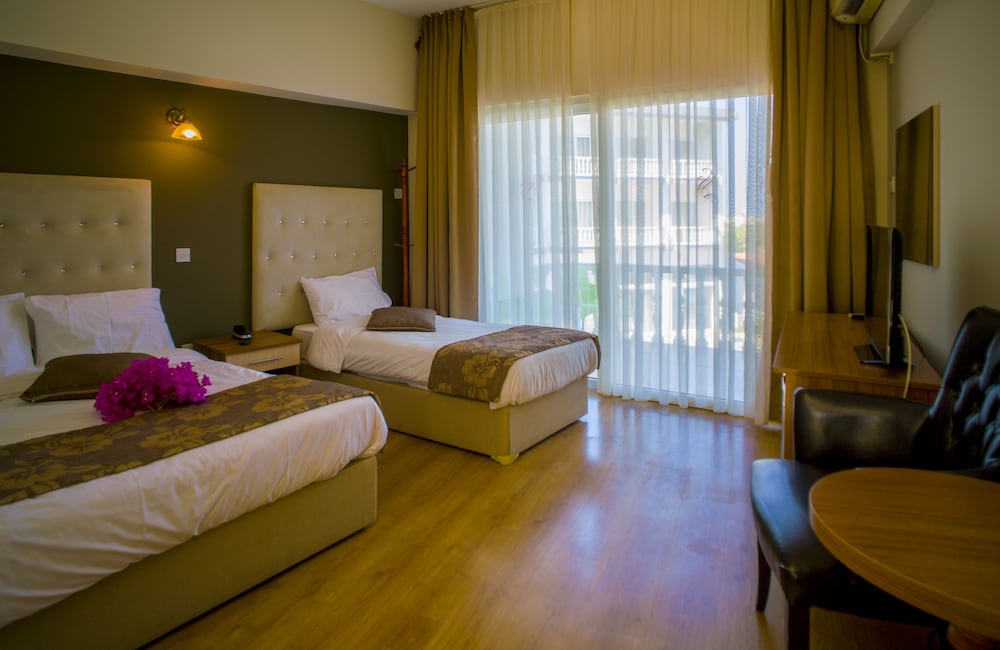 Sempati Hotel 13/44