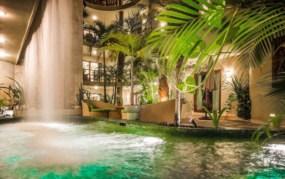Maya Villa Condo Hotel Beach Club 43/49