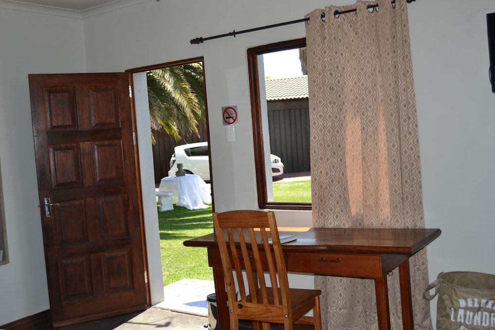 Dara Guest House 4/36