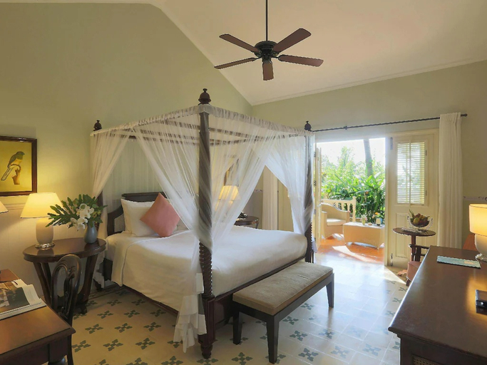 Classic Garden Villa King Bed