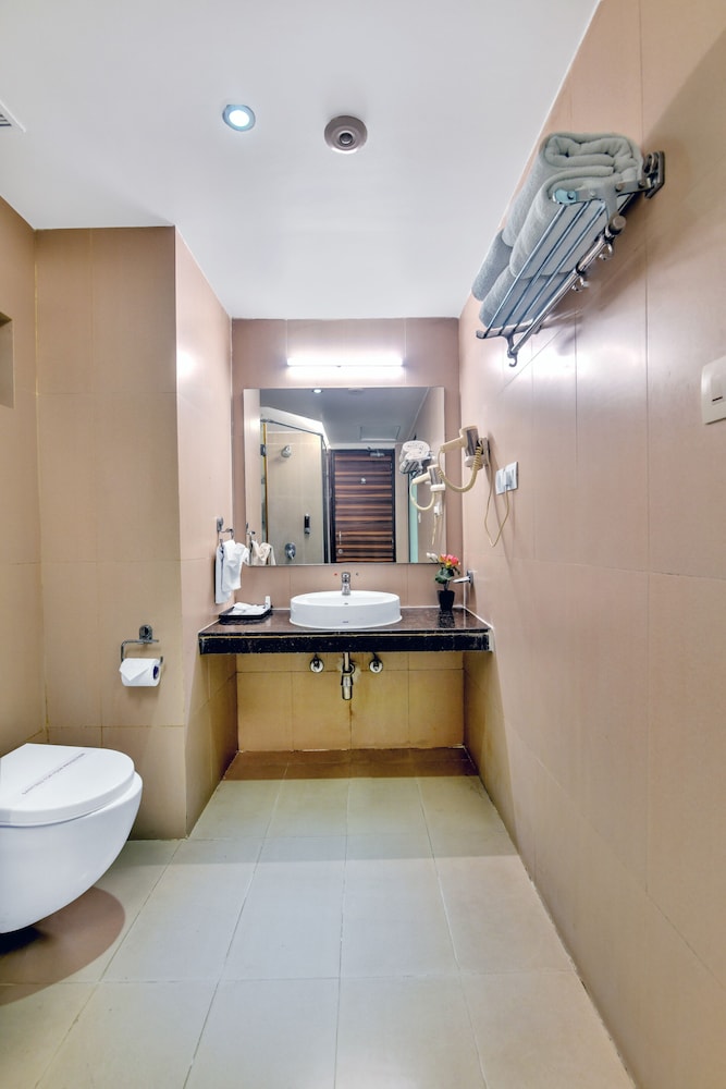 Celebrity Resort 48/50