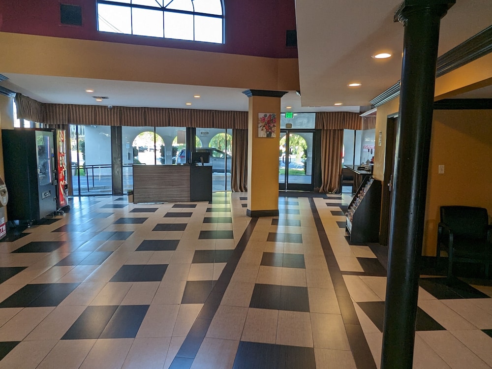 Valley Inn 35/59