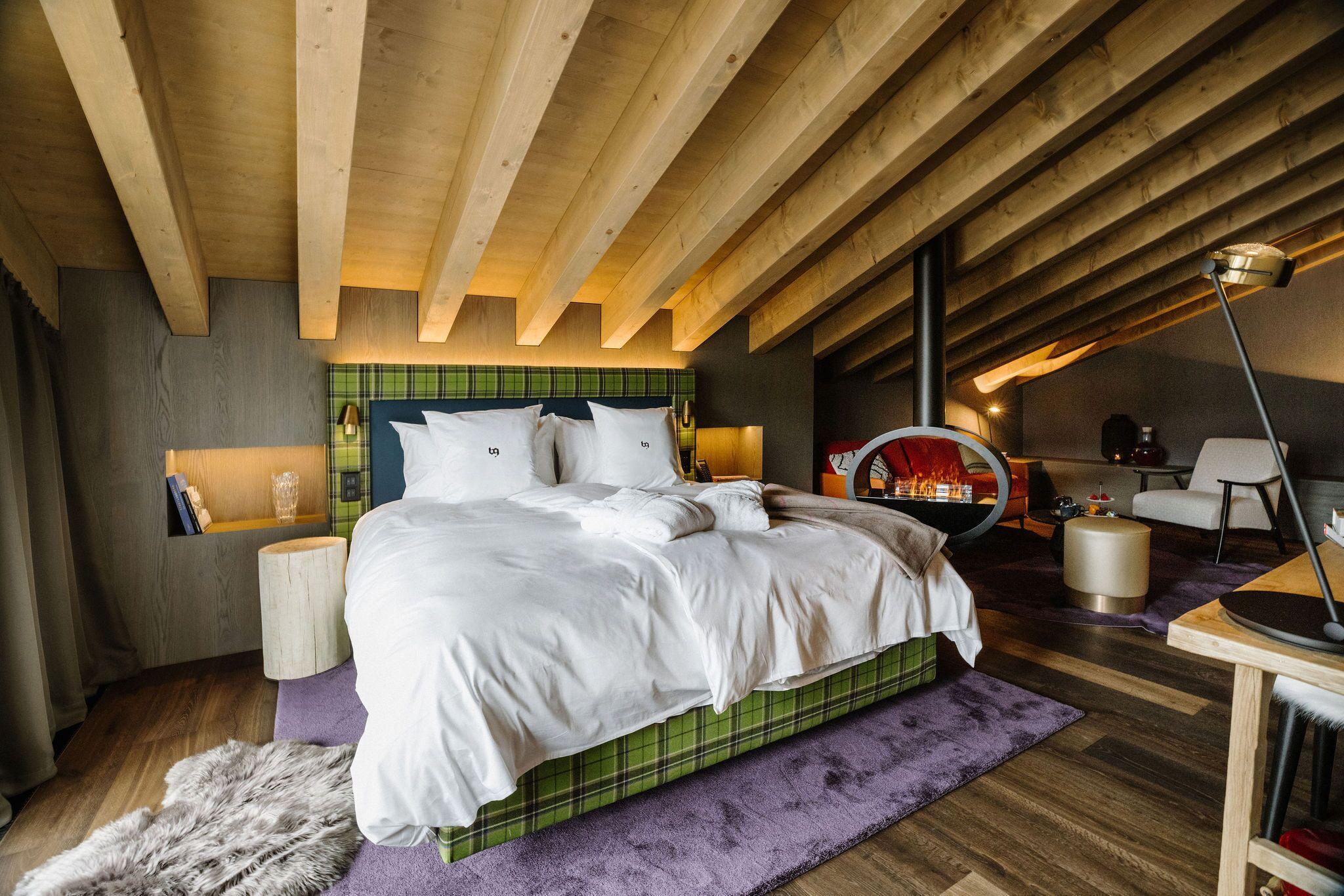 Roof, Suite, King Bed, Sofa