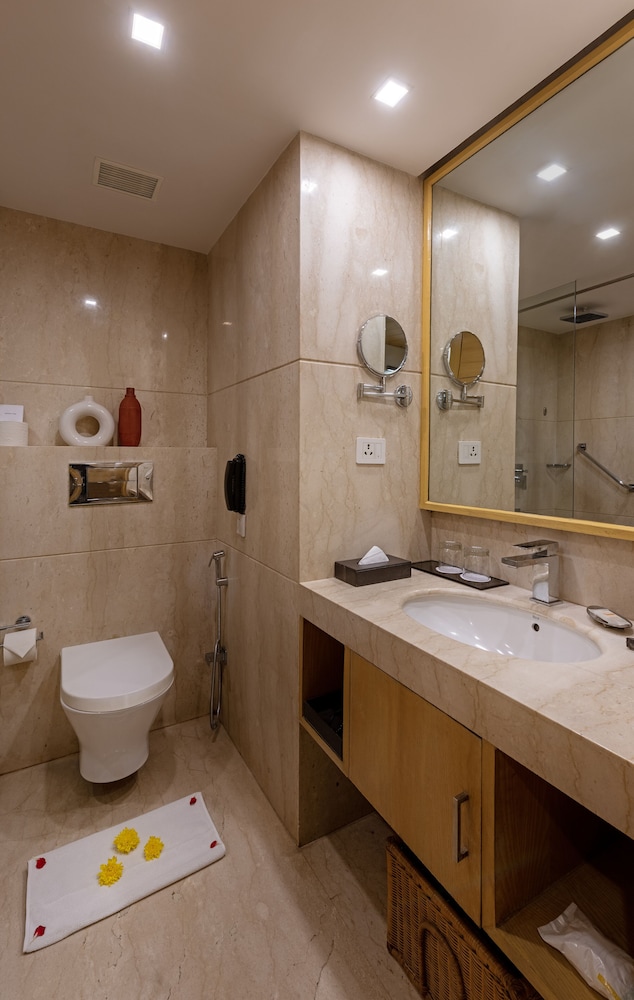 Zone Connect by The Park Saket Delhi 41/42