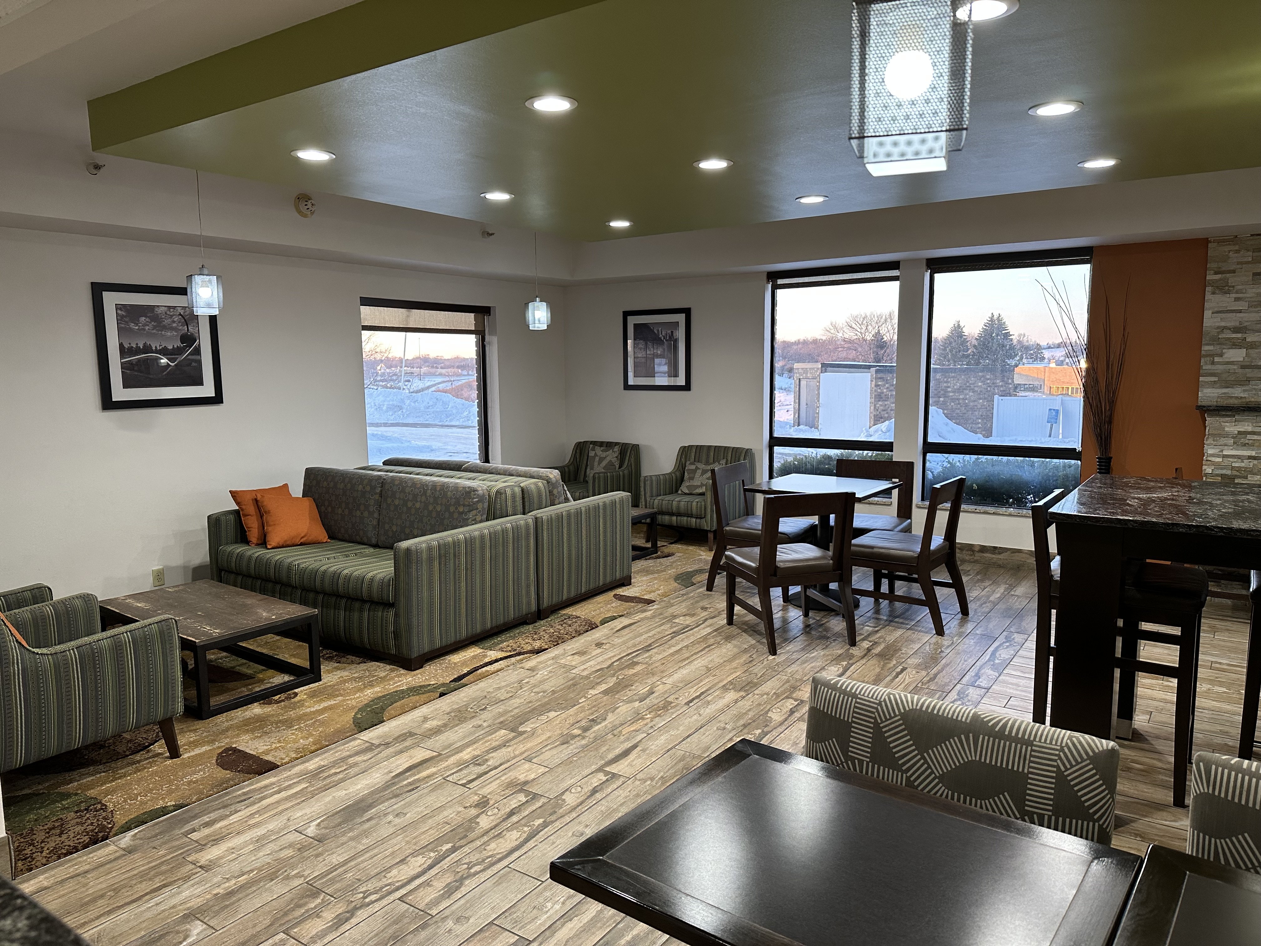 Holiday Inn Express And Suite Eden Prairie Minneapolis 36/57