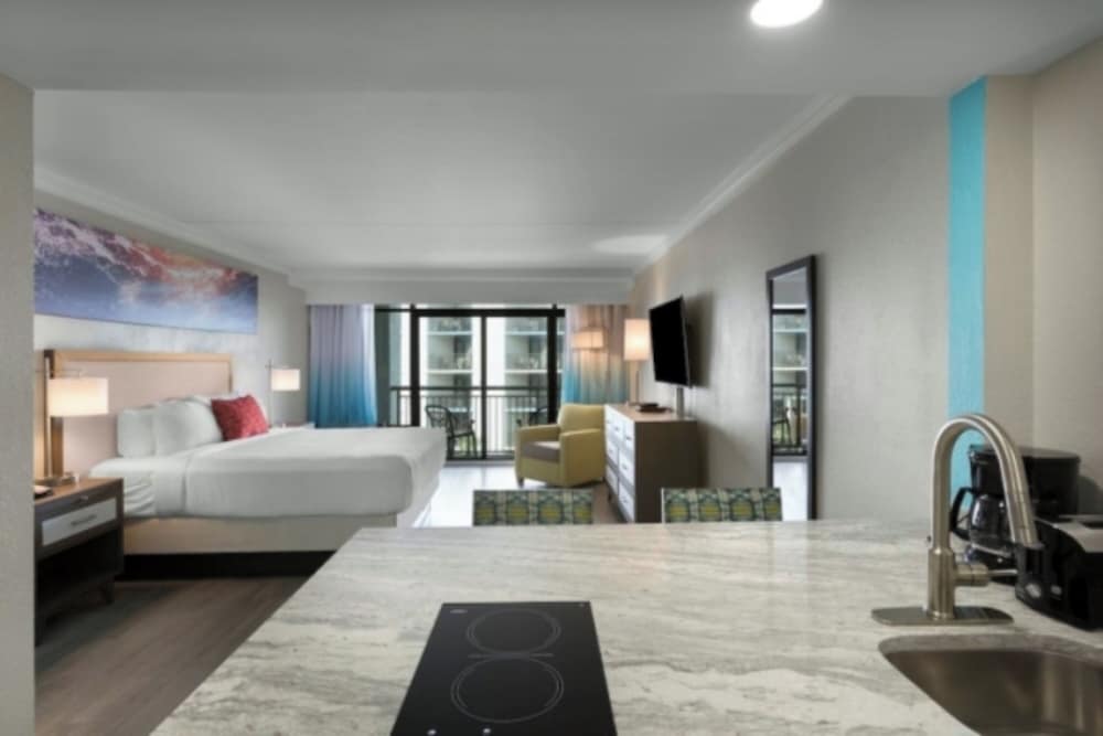 Grande Cayman Resort 34/74