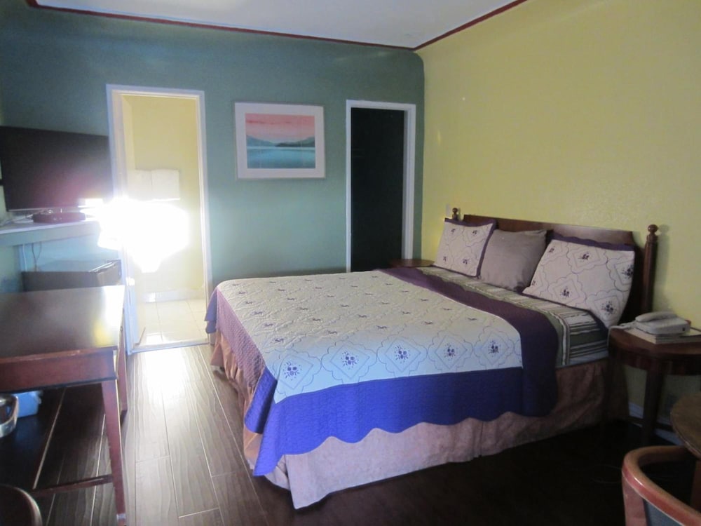 Travel Eagle Inn 18/55