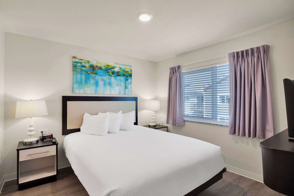 WaterWalk Extended Stay by Wyndham Raleigh - RTP 17/61
