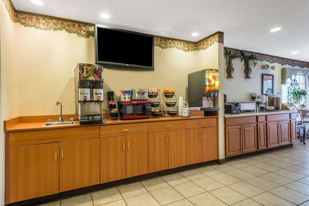 Microtel Inn Suites By Wyndham Auburn 10/22