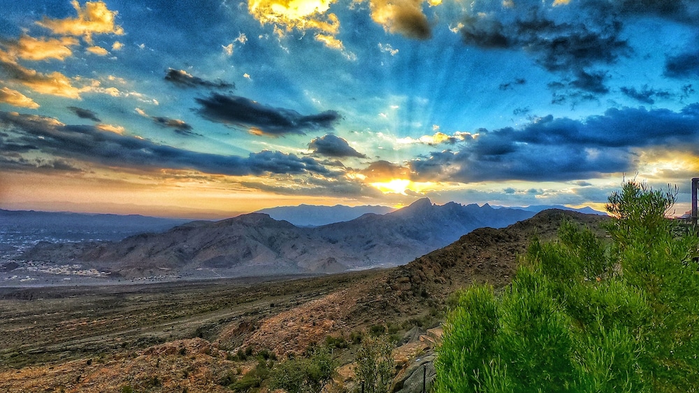 The View Oman 27/54