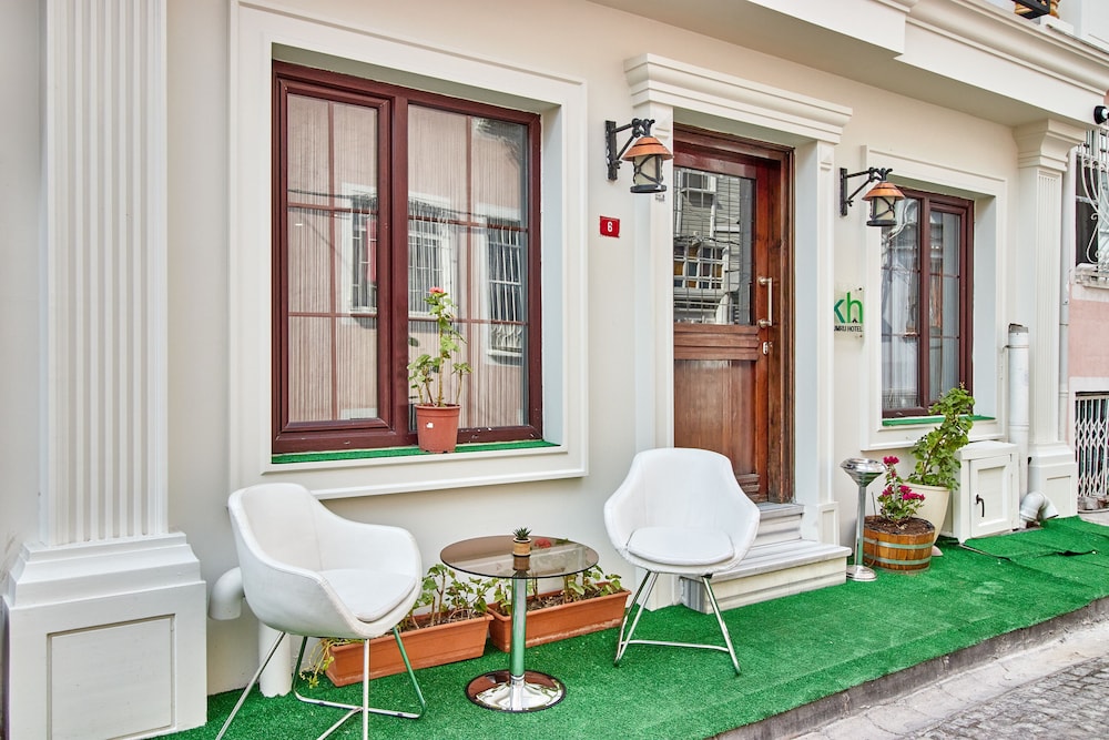 KUMRU HOTEL 4/50