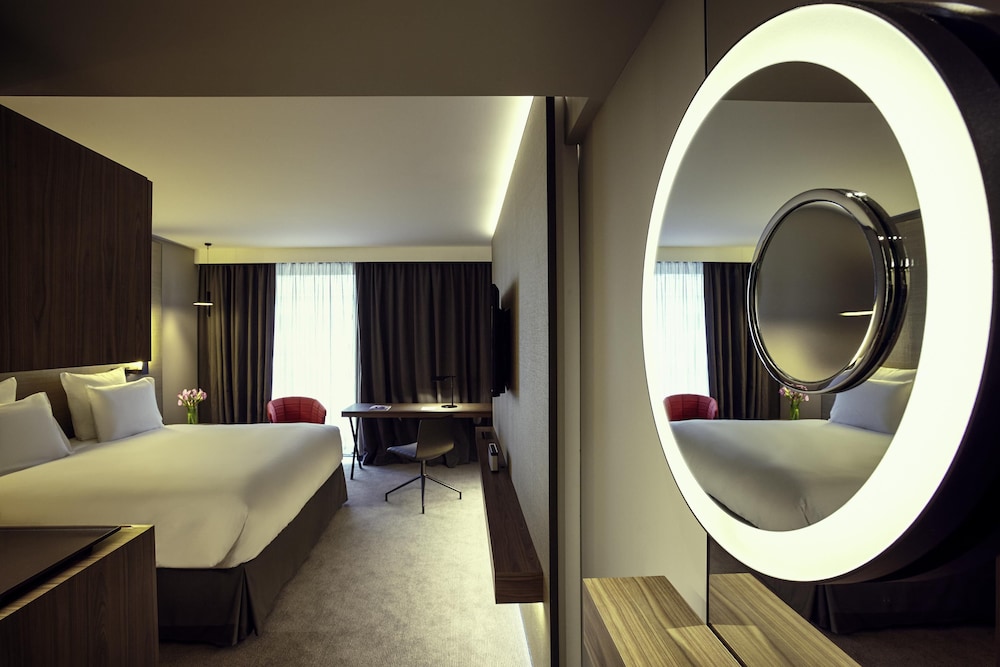 Radisson Blu CDG Airport Terminal Hotel, Paris 20/50