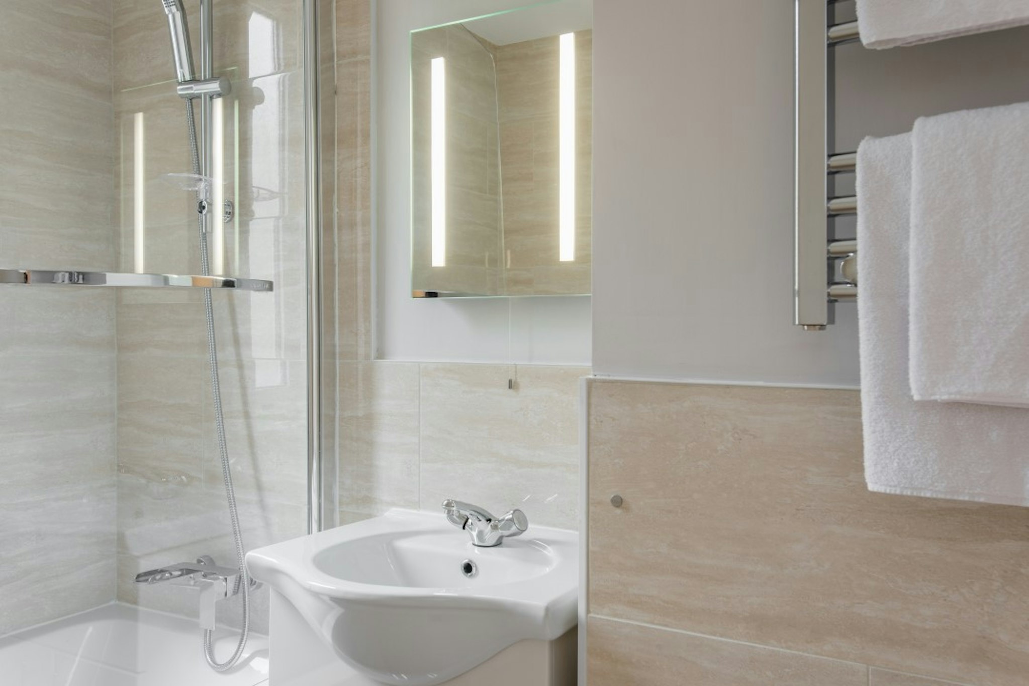 Chelsea Cloisters Serviced Apartments 115/121
