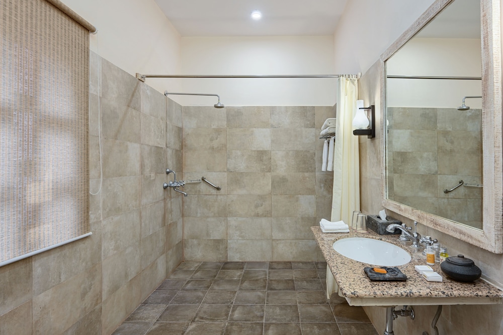 Hotel Dev Vilas 67/72