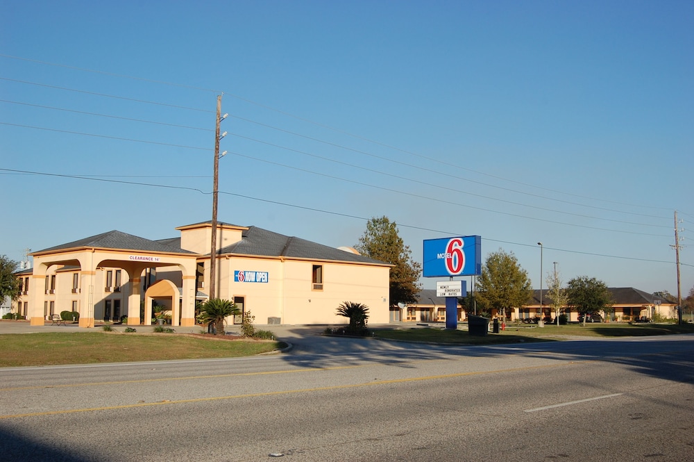 Motel6 Abbeville, LA 53/65