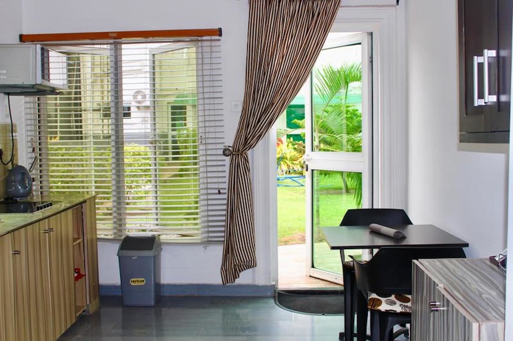 The Residence Apartments 4/27