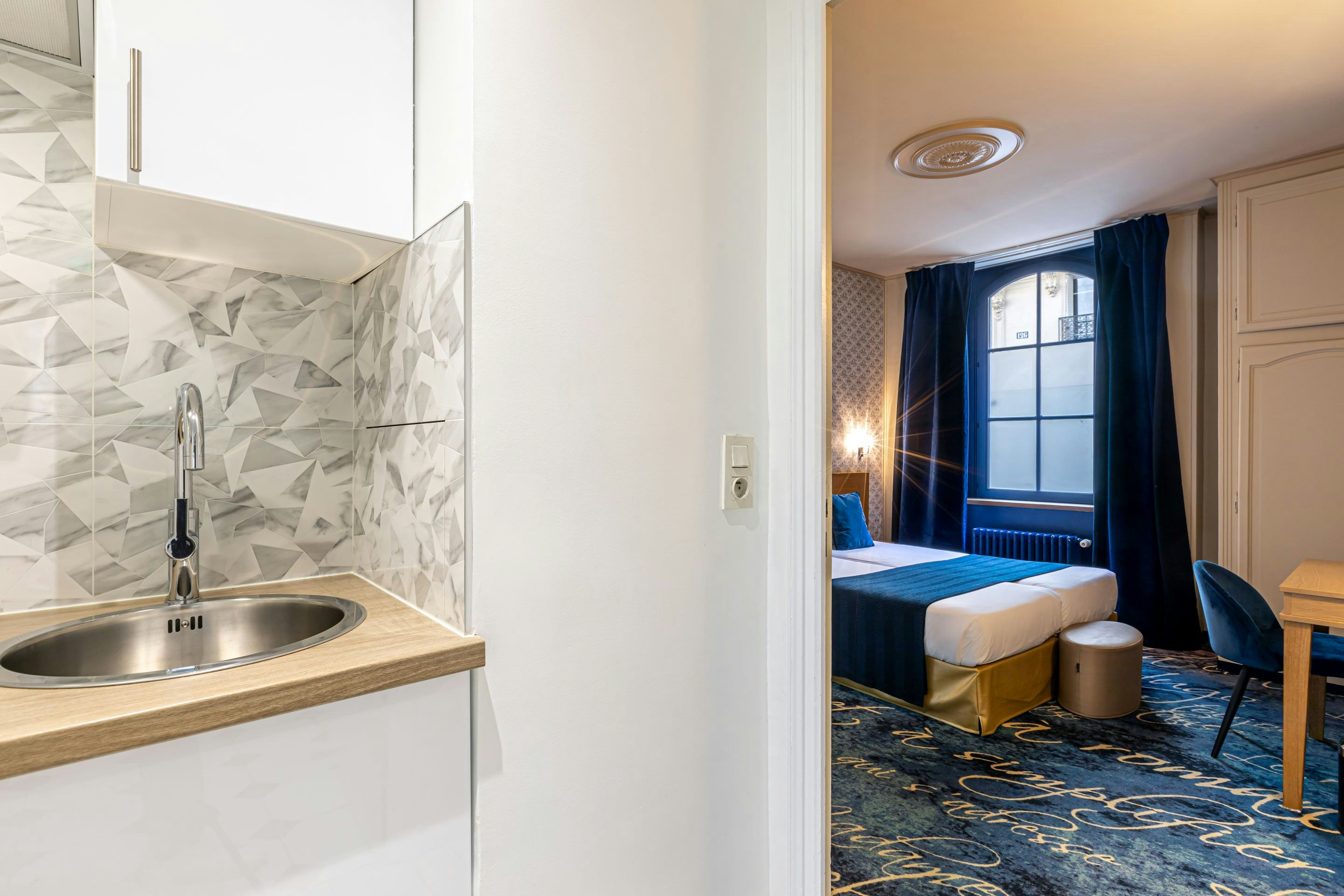 Hotel Romance Malesherbes By Patrick Hayat Formerly Romance Malesherbes 65/66